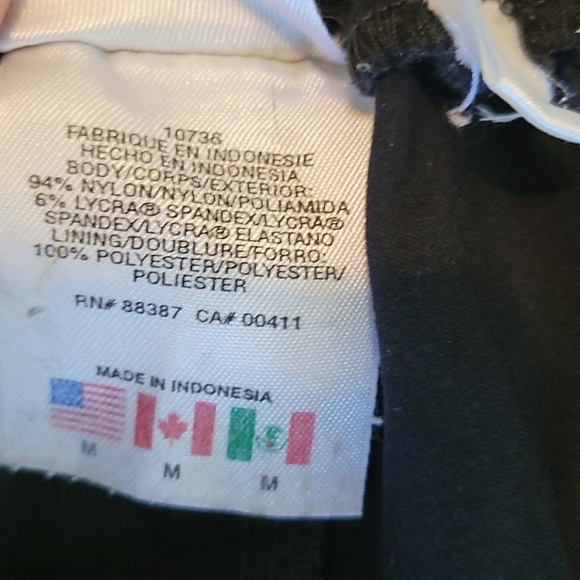 Adidas black vintage loose capris women's medium - Picture 10 of 10